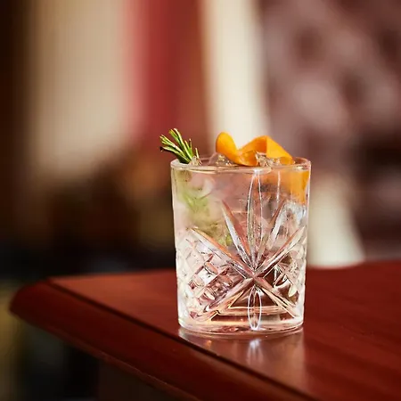 Lough Eske Castle מלון 5*