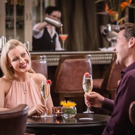 Lough Eske Castle מלון 5*