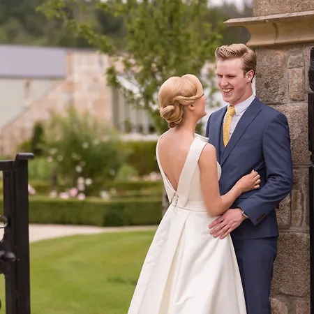 מלון Lough Eske Castle